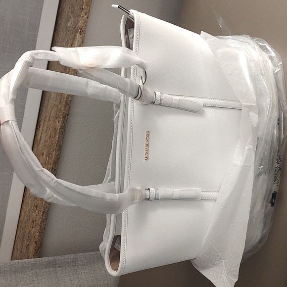 Michael Kors Jet Set Travel Large Saffiano Leather Tote Bag - Picture 2 of 4